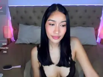 Alphaisonline  live sex cam