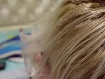 Carmellaangel  live sex cam