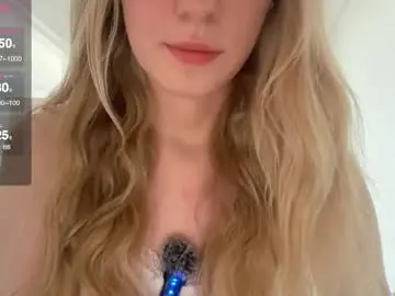 Cinnabuny  live sex cam