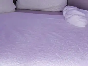 Cutte_hanna18  live sex cam