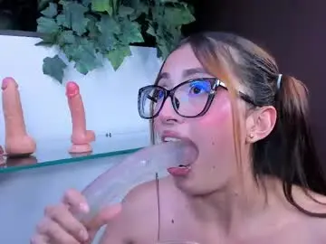 Foxy_aleja  live sex cam