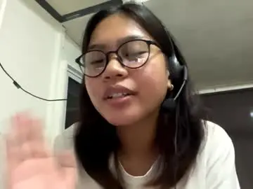 Katlynpelyo  live sex cam