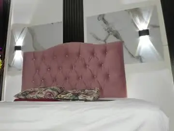 Kinky_brat_  live sex cam