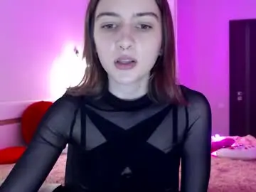 Lovelybird69  live sex cam