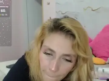 Megancolins1  live sex cam