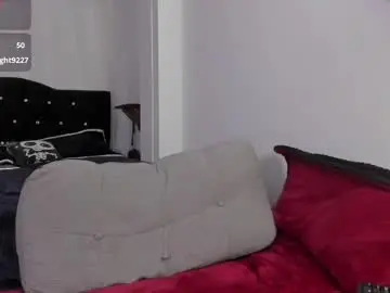Amy_aloqua  live sex cam
