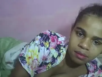 Delphineee  live sex cam