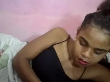 Delphineee  live sex cam