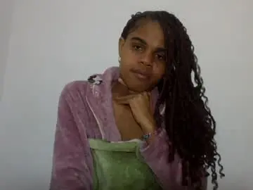Delphineee  live sex cam