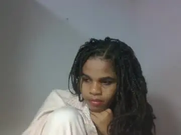 Delphineee  live sex cam