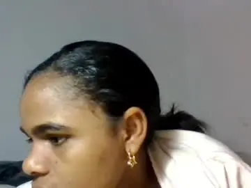 Delphineee  live sex cam