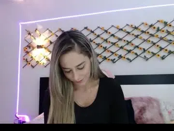 Megam_manze00  live sex cam