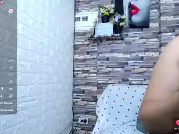 Miaaboobs  live sex cam