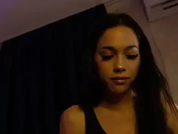 Miavelvety  live sex cam