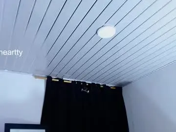 Milah_hearrty  live sex cam