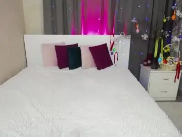 Sofibraun  live sex cam