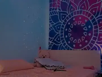 Unic0rnporn  live sex cam