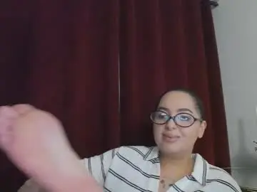 Allyiah  live sex cam