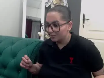 Allyiah  live sex cam