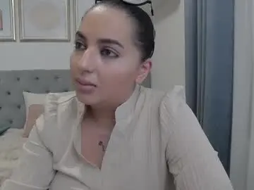 Allyiah  live sex cam