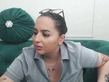 Allyiah  live sex cam