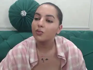 Allyiah  live sex cam