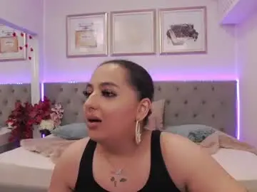 Allyiah  live sex cam