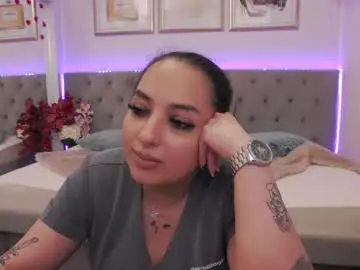 Allyiah  live sex cam