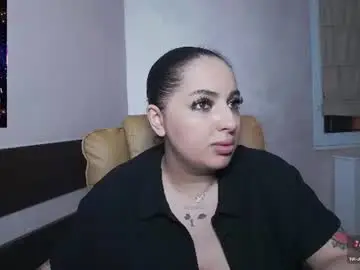 Allyiah  live sex cam