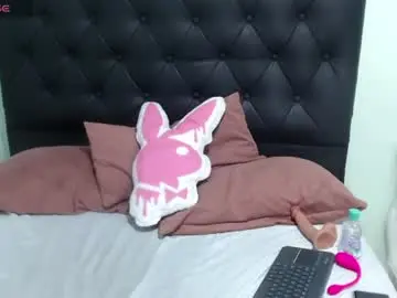 Caroline_mejia  live sex cam