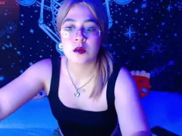Cherrypeach_  live sex cam