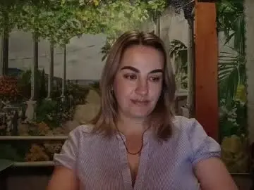 Crystalqueen888  live sex cam