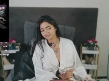Delilah_blazee  live sex cam