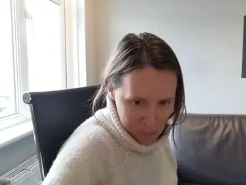 Eatmypie69  live sex cam