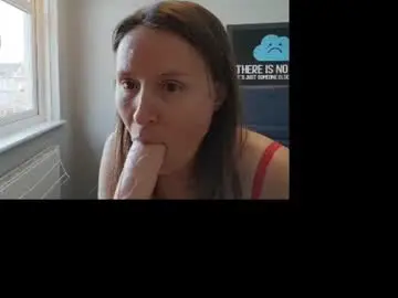 Eatmypie69  live sex cam