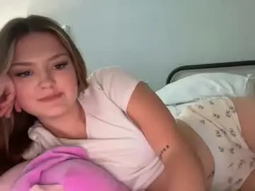 Hadleyreed  live sex cam