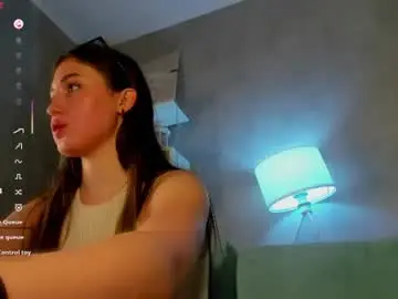 Kim_f0x  live sex cam