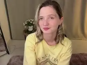 Lavernanowack  live sex cam