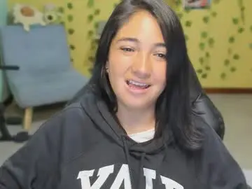 Littleprety6969  live sex cam