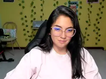 Littleprety6969  live sex cam