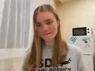 Logancadarette  live sex cam