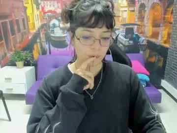 Petite_melodyy  live sex cam