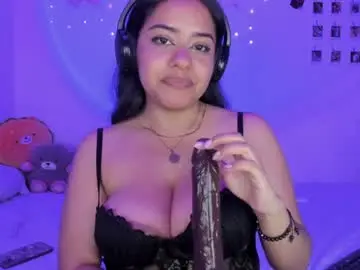 Sophi_moon1  live sex cam