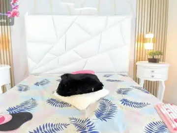 Tifanibrown  live sex cam