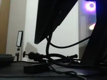 Bluegoddessstoned  live sex cam