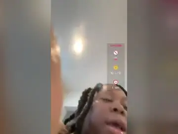Exotiiccmonroe1  live sex cam