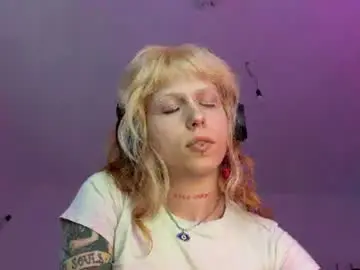 Imafreebitchbaby  live sex cam
