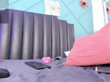 Miluvegaa_  live sex cam