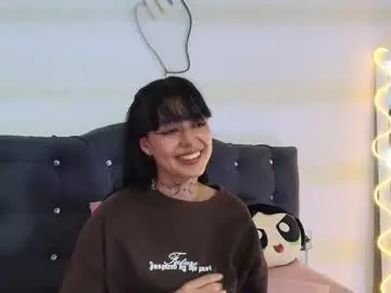 Mitzi_tay1  live sex cam