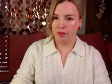 Nikki_kai  live sex cam